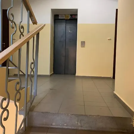 On Palubnaya 12 *